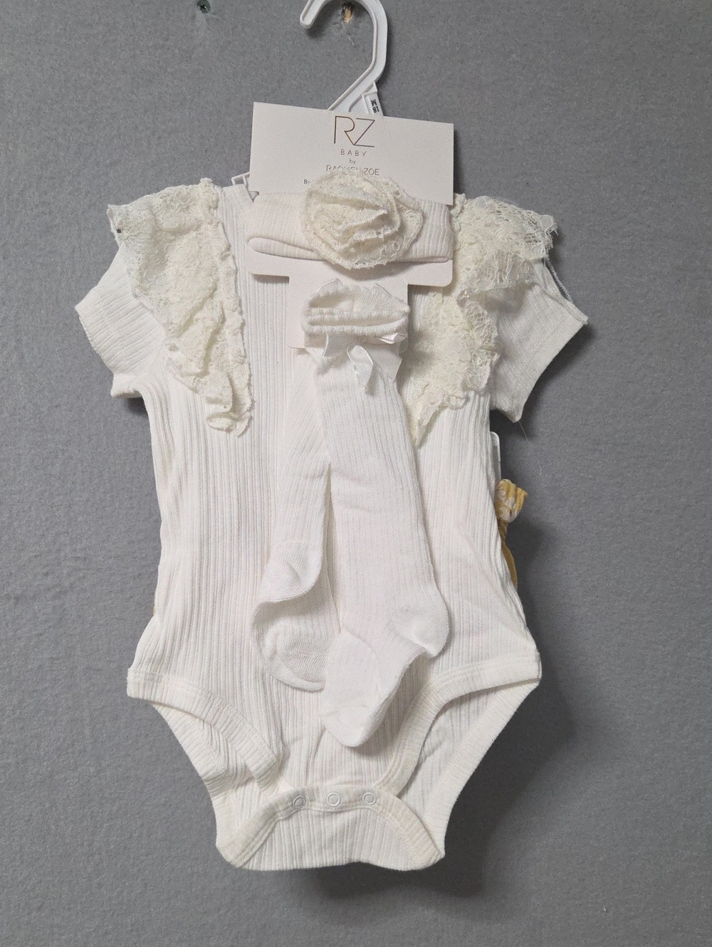 Rachel Zoe Cream Lace-Trim Ribbed Bodysuit with Socks & Headband